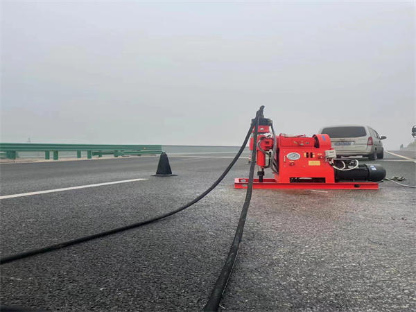 博兴马路路基路面开裂下沉注浆加固灌浆